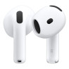 Estuche abierto y auriculares de los AirPods 4 con Cancelación Activa de Ruido de frente.